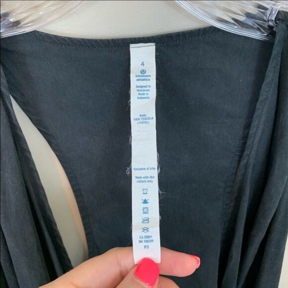 Lululemon Tranquility Black Sleeveless Wrap - Picture 9 of 10